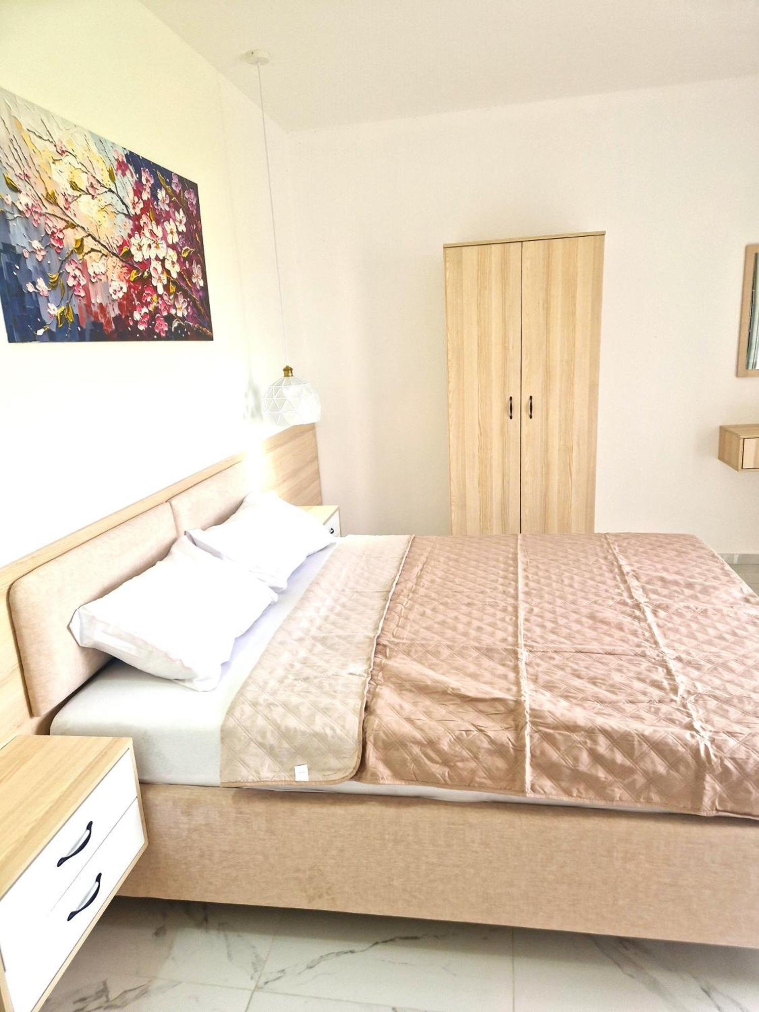 אולסינץ' Ivana Apartments מראה חיצוני תמונה