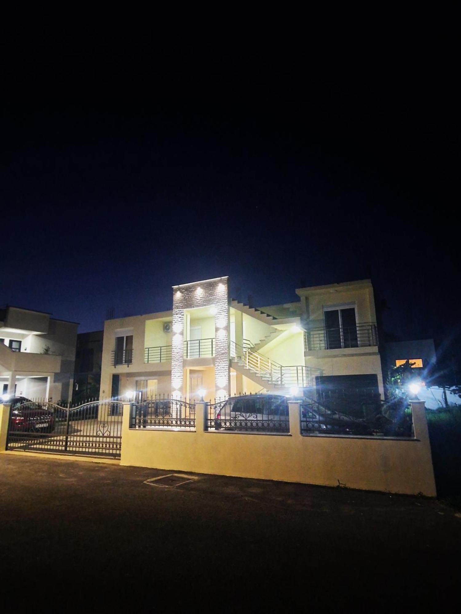 אולסינץ' Ivana Apartments מראה חיצוני תמונה